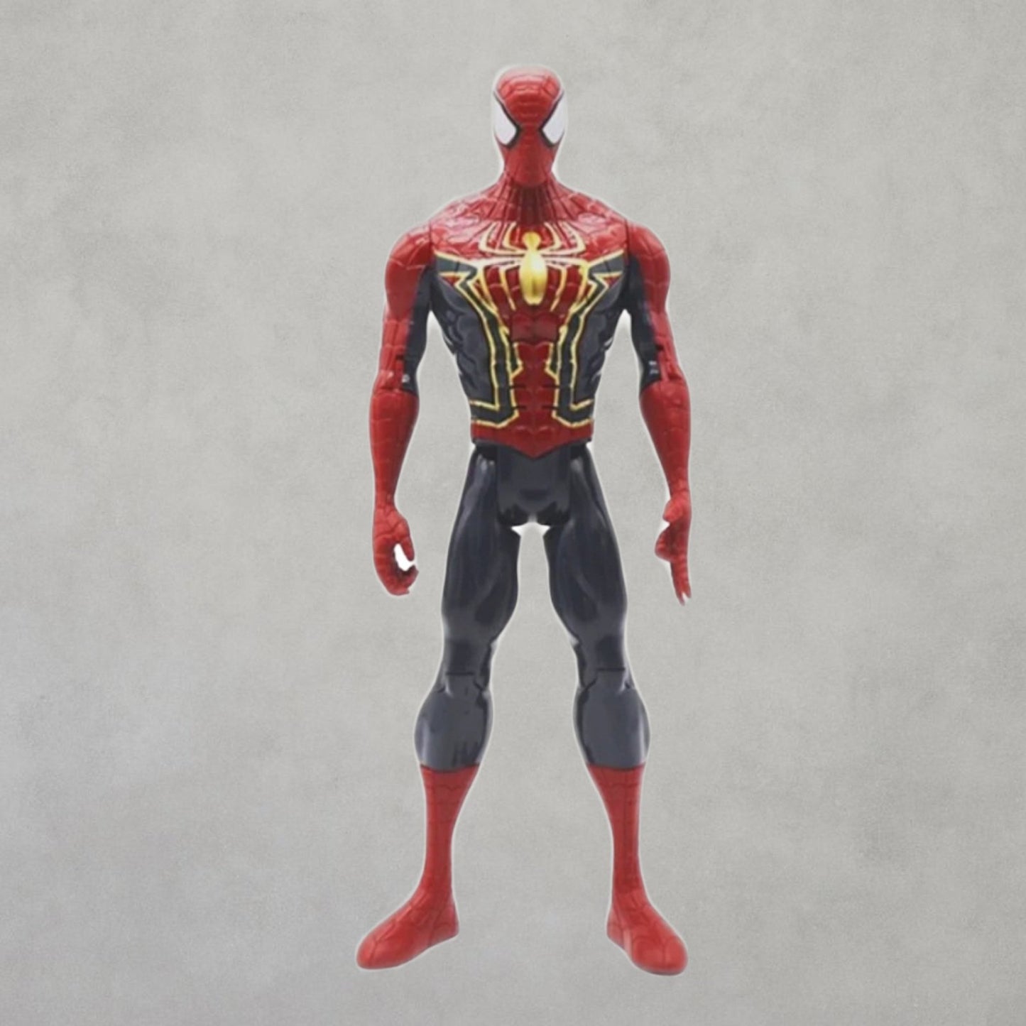🕷️ Spider-Man Hero Titan – Akciona figura koja oživljava omiljenog superjunaka!