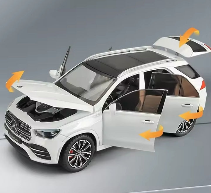 🚗 Mercedes GLS 350 – Metalni model sa svetlosnim i muzičkim efektima