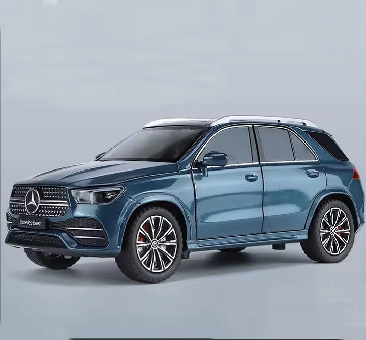 🚗 Mercedes GLS 350 – Metalni model sa svetlosnim i muzičkim efektima