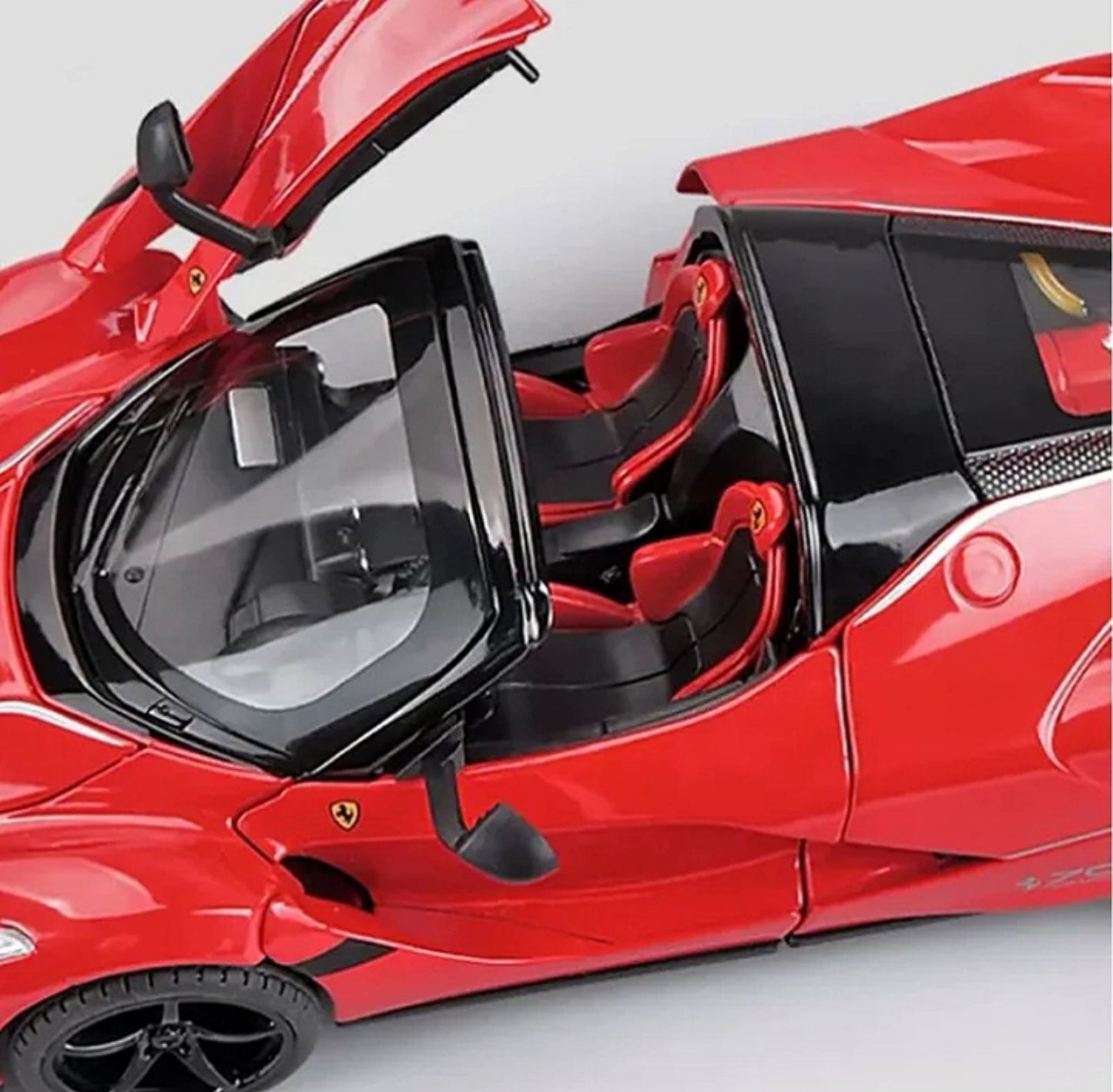 🚘 Ferrari LaFerrari Limited Edition – Metalni model sa mehanizmom i efektima