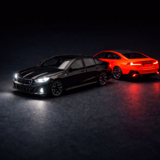 🚘 BMW i5 M60 – Premium metalni model 1:24