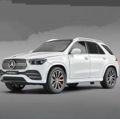 🚗 Mercedes GLS 350 – Metalni model sa svetlosnim i muzičkim efektima