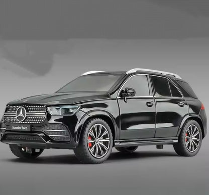 🚗 Mercedes GLS 350 – Metalni model sa svetlosnim i muzičkim efektima