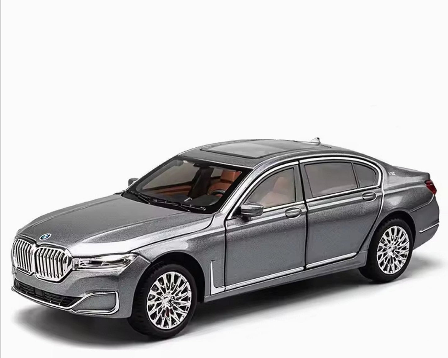 🚘 Luksuzni metalni auto 760Li V12 sa personalizovanim tablicama