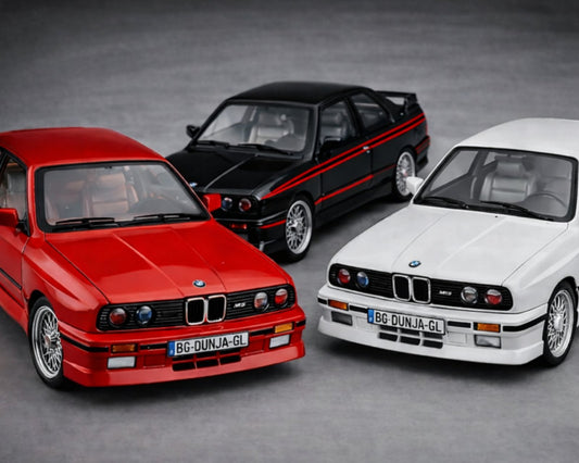 🏁 BMW M3 E30 – full metalan 1:24 sa personalizovanim tablicama