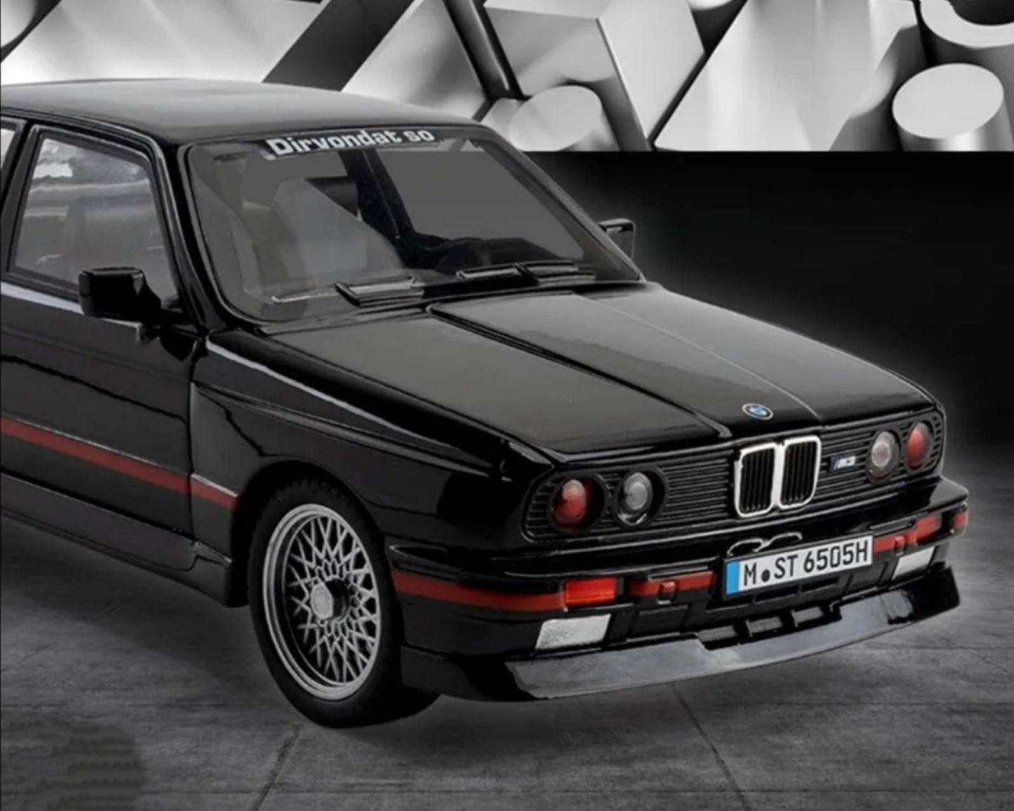 🏁 BMW M3 E30 – full metalan 1:24 sa personalizovanim tablicama