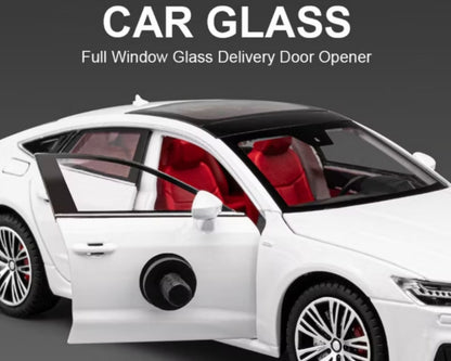Audi A7 1:24 – Premium metalni model + personalizovane tablice