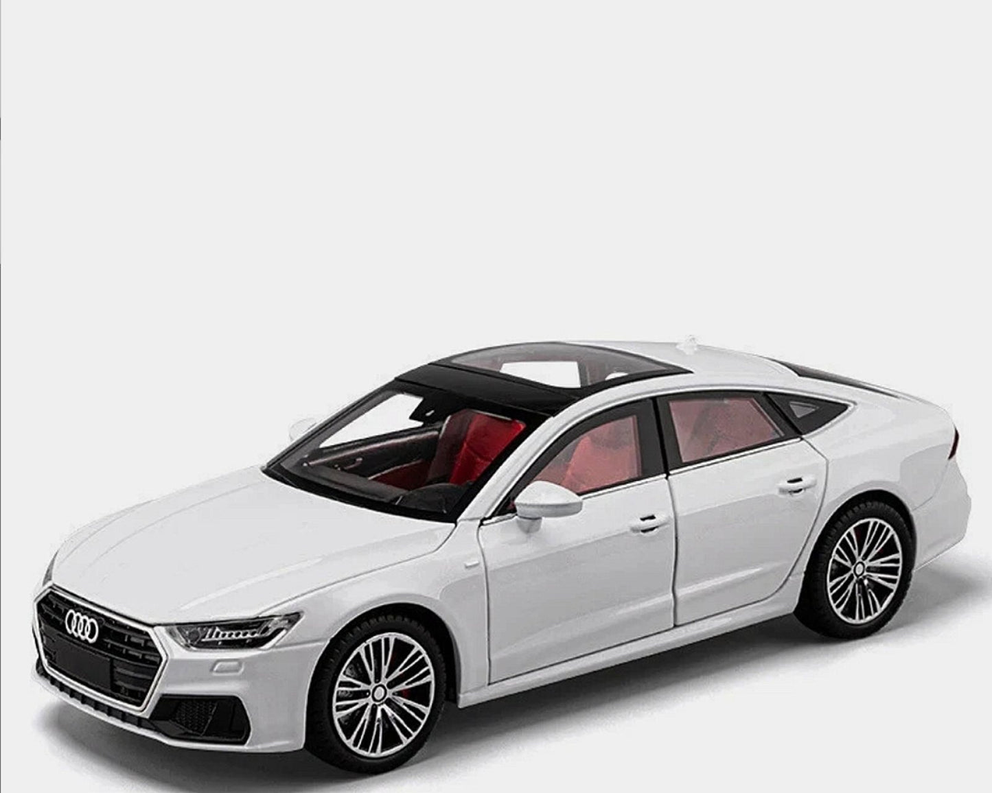 Audi A7 1:24 – Premium metalni model + personalizovane tablice