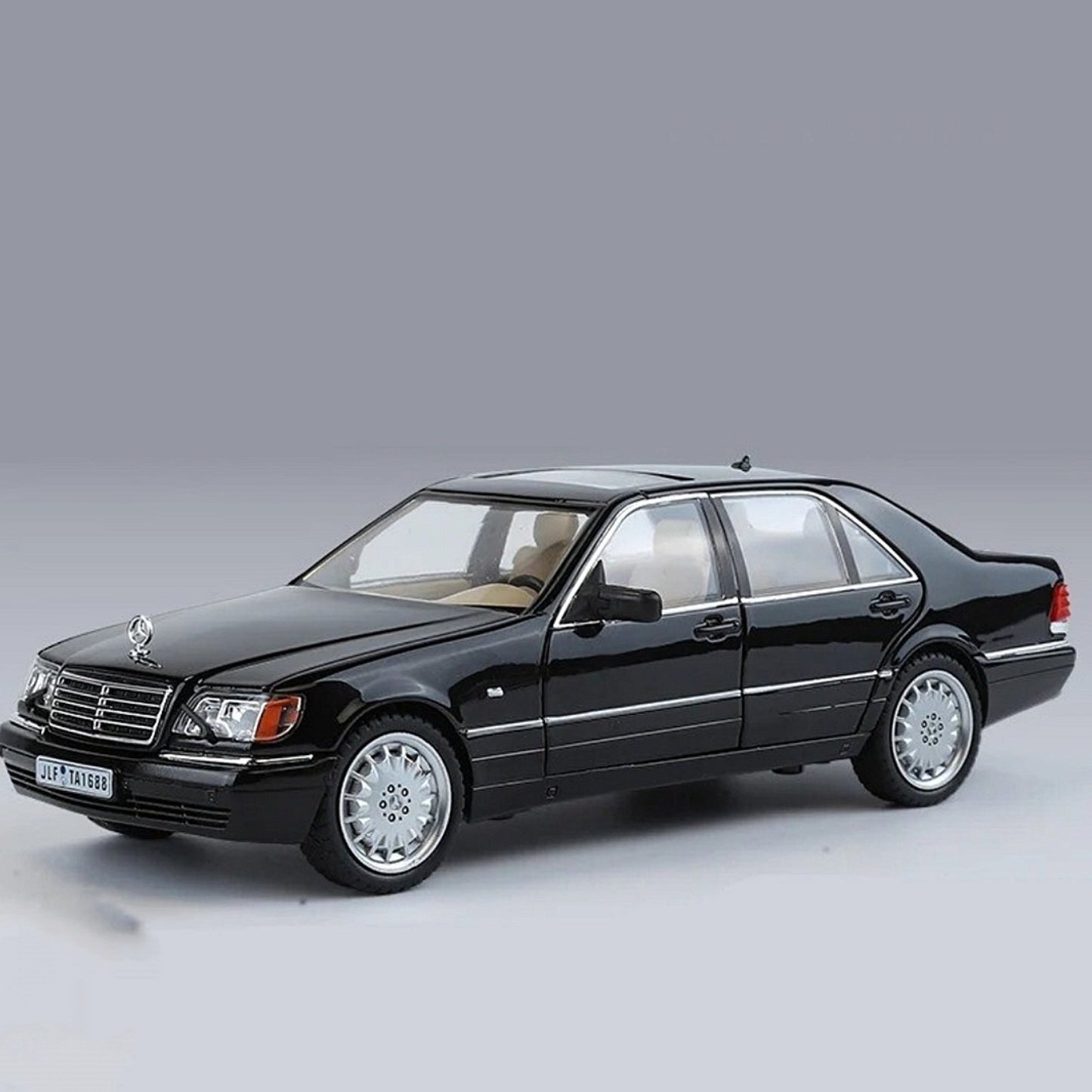 🚘 Mercedes S320 W140 “TENK” 1:24 sa poklon tablicama
