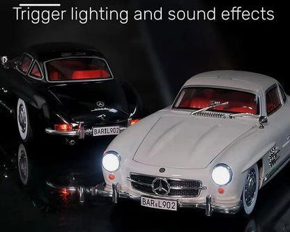 Mercedes-Benz 300SL sa poklon personalizovanim tablicama