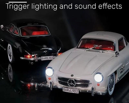 Mercedes-Benz 300SL sa poklon personalizovanim tablicama