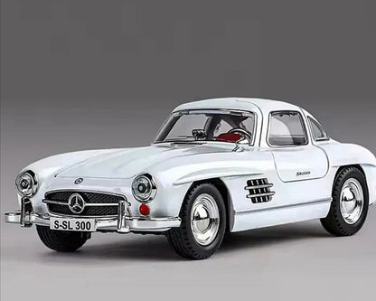 Mercedes-Benz 300SL sa poklon personalizovanim tablicama