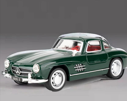 Mercedes-Benz 300SL sa poklon personalizovanim tablicama