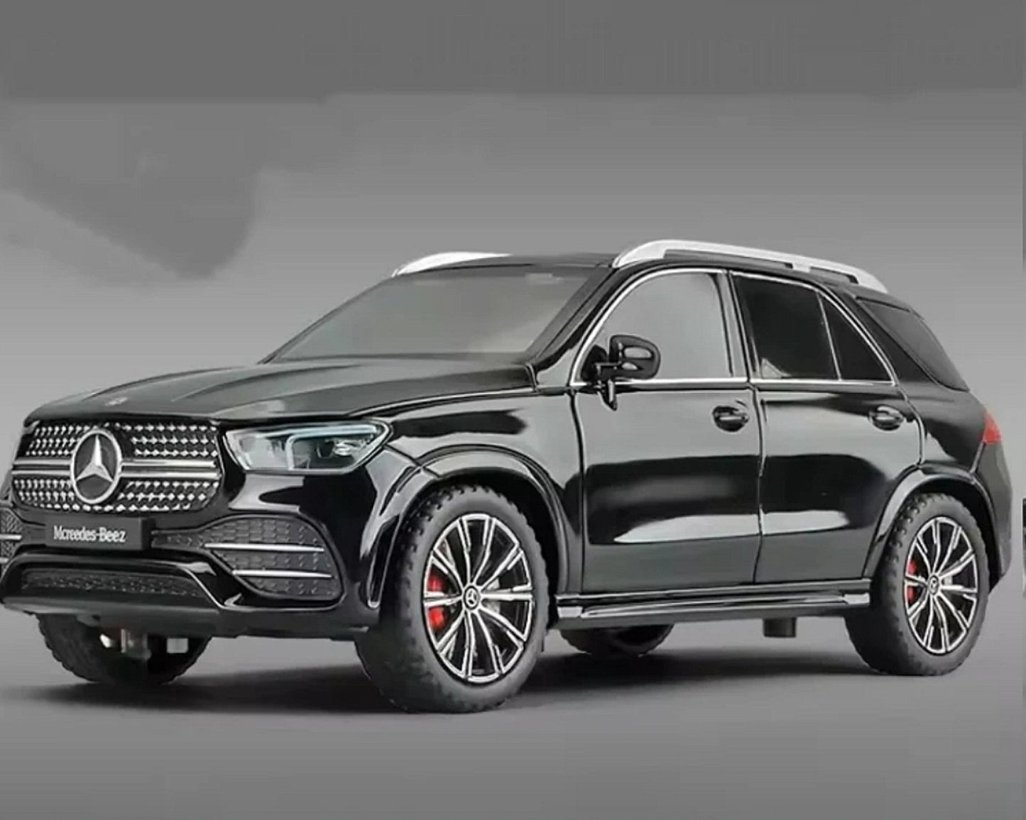 🚗 Mercedes GLE 350 – Metalni model sa svetlosnim i muzičkim efektima