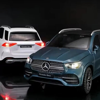 🚗 Mercedes GLE 350 – Metalni model sa svetlosnim i muzičkim efektima